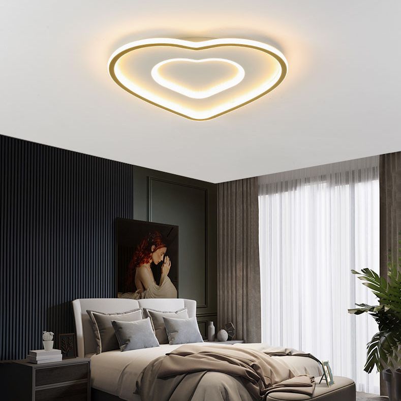 Plafonnier LED minimaliste moderne en aluminium en forme de cœur avec abat-jour en acrylique