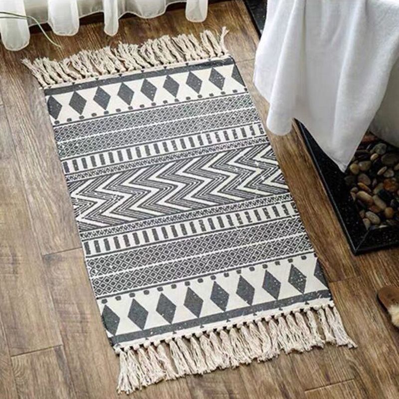 Multi Color Comfort Rug Jute Geometric Printed Area Carpet Easy Care Stain-Resistant Pet Friendly Rug with Tassel for Bedroom