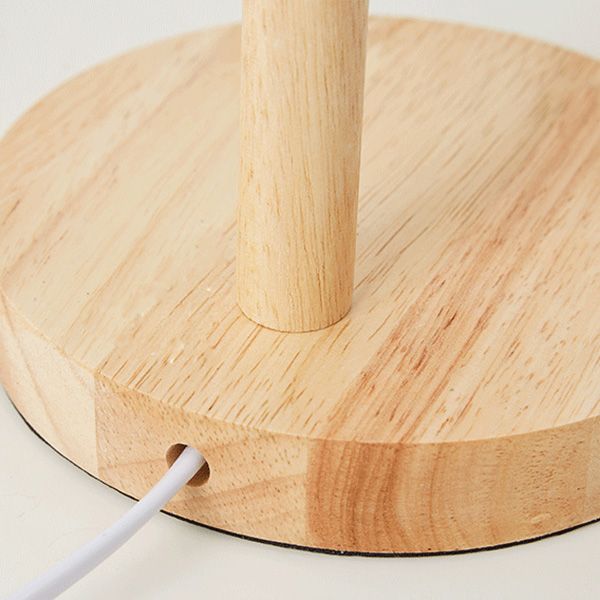 Lampe de table en forme de tambour de style moderne allumant la lampe de table en métal à 1 lumière pour la chambre à coucher