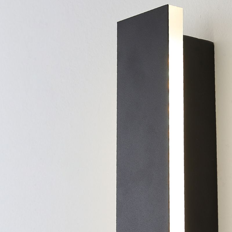 Linear Shade Wall Lighting Modern Simple Style 1 Light Sconce Light in Black Finish