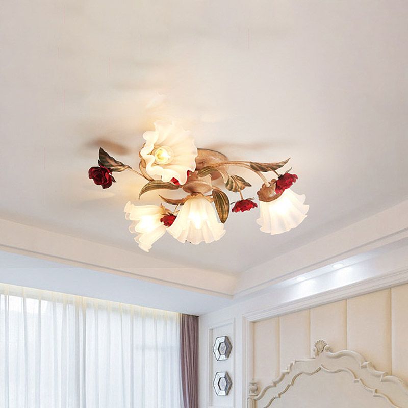 Bruin 4/7/9-Bulb Semi Flush Mount Pastoral Frosted Glass Starburst Spoel plafondlicht met rode bloem