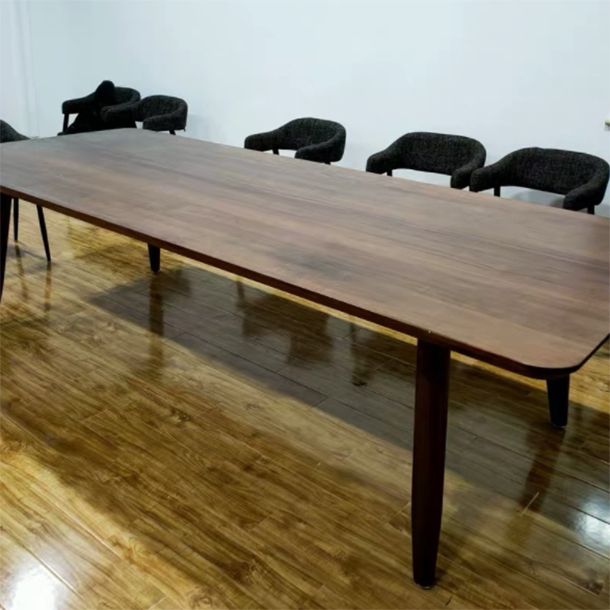 Mesa de color madera con forma rectangular, mesa de madera maciza, simplicidad con 4 patas