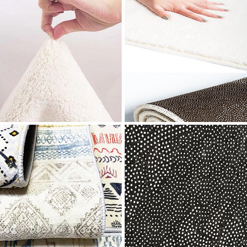 Tapis texturé noir et blanc