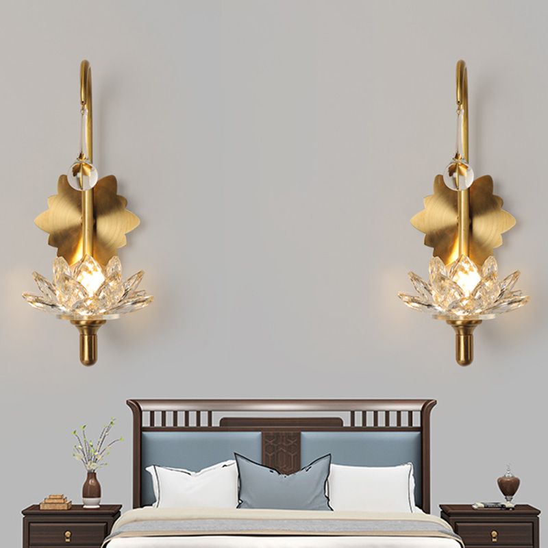 Modernist Lotus Wall Lamp Clear Crystal 1 Head Bedside Wall Light Sconce with Curved Arm in Brass