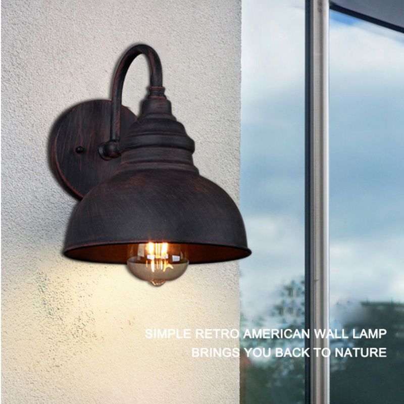 Industrielle klassische Kuppelwandlampe Schmiedeeisen -Wandleuchte für Außenräume