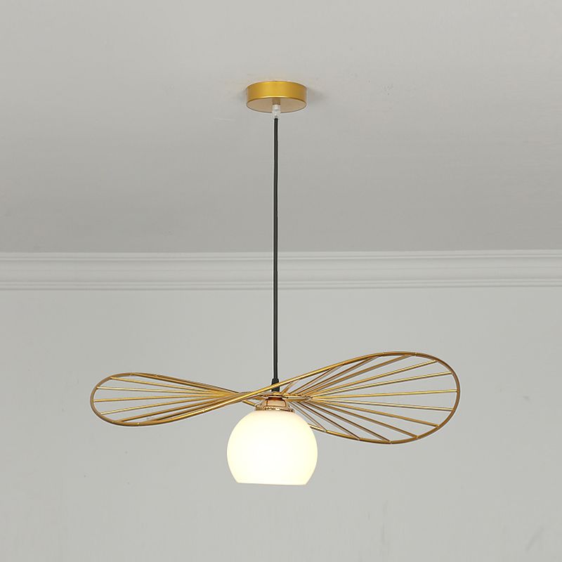 Pendentif en forme de chapeau en fil métallique minimaliste de 1 tête de tête de tête avec une teinte en verre pour le salon