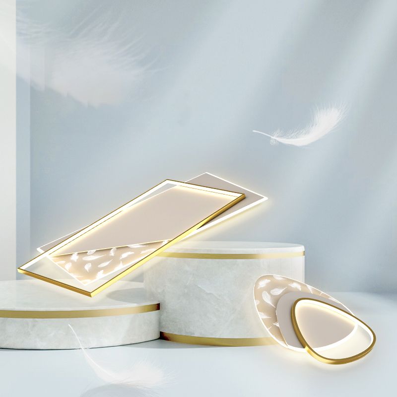 Gouden geometrische LED-plafondlamp in moderne creatieve stijl veren acryl semi-inbouwmontage voor woonkamer