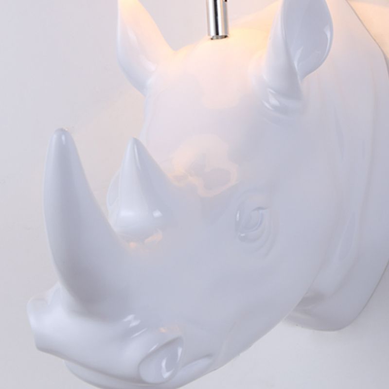 Rhinoceros Resin Sconce Light Country Single Corridor Corridor Mur Murd Murd in Black / White with Cone Fabric Shade