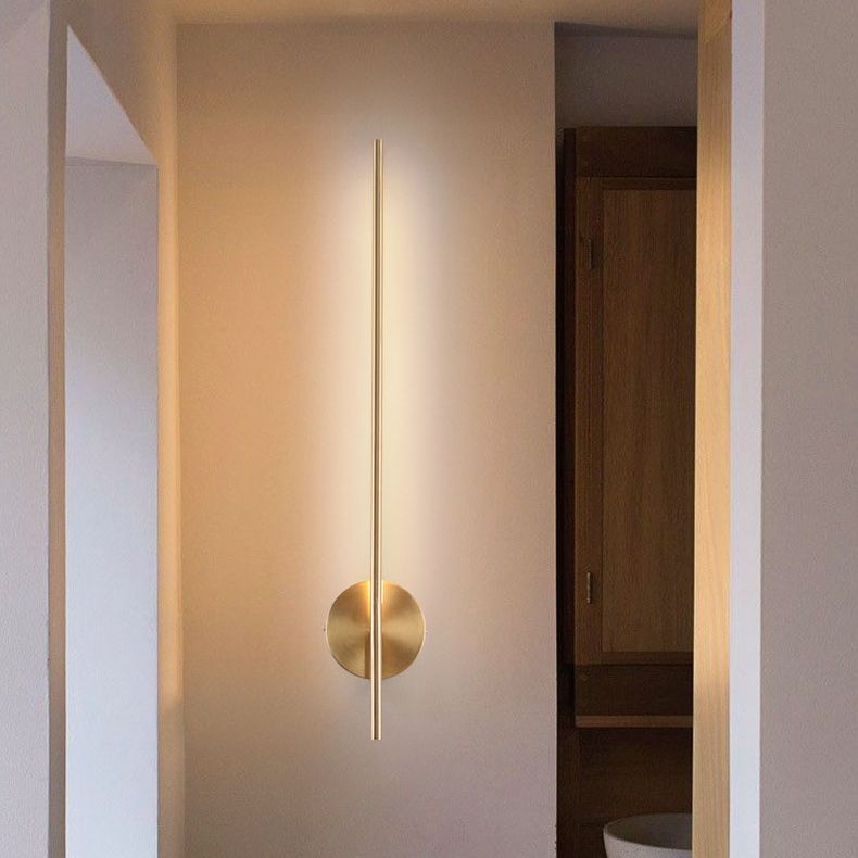 Lámpara de pared lineal de cobre dorada. Lámpara de apliques contemporánea para sala de estar