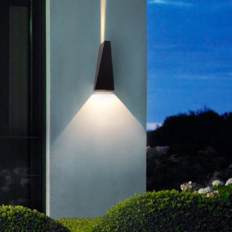 Unregelmäßige Form LED -Wandleuchte nach oben und unten lichtes Leuchten für Korridor