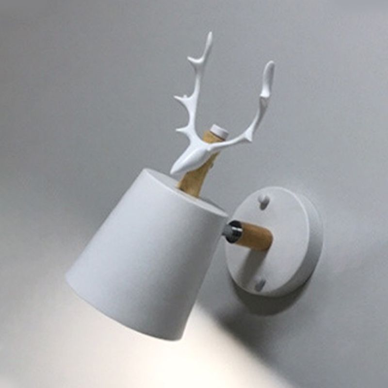 Modern Style Antlers Shape Wall Sconce Metal 1 Light Sconces for Bedroom