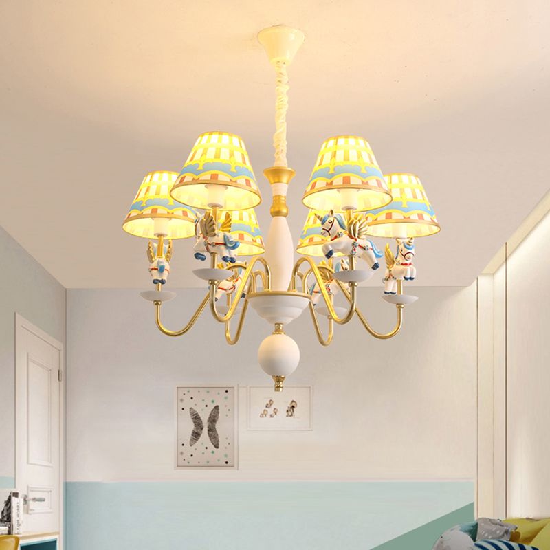 Dessin animé Flying Unicorn Chandelier Pendant Light Resin Nursery Light avec Empire Shade