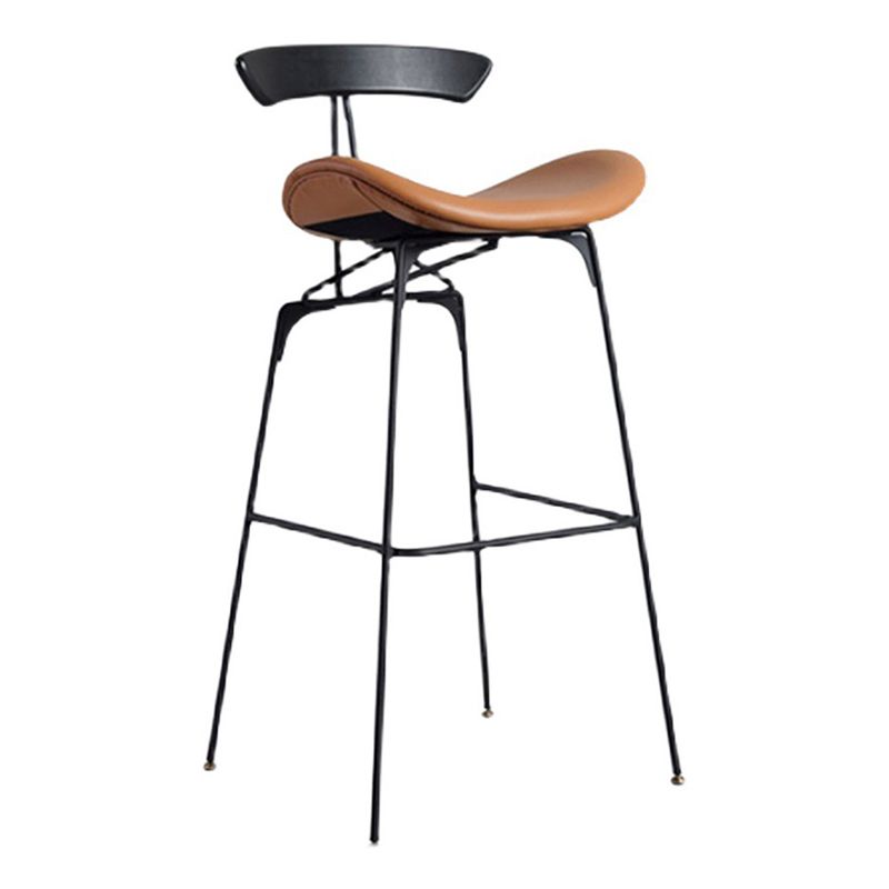 Tabourets de comptoir noir industriel en fer tabourets de bar rembourrés Bristol avec siège profilé