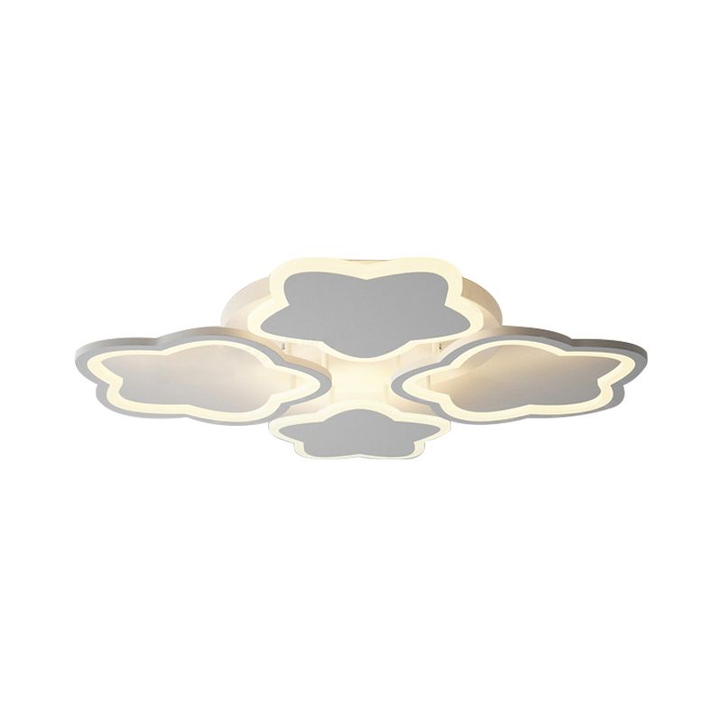 Plafonnier acrylique LED pour enfants à quatre fleurs blanc pour bébé fille chambre à coucher