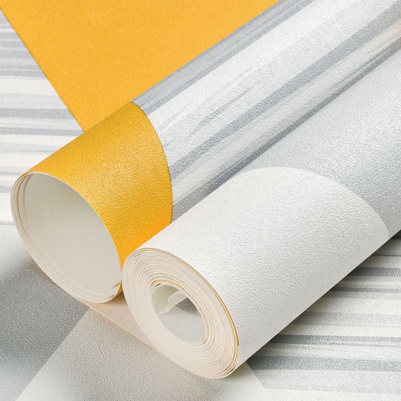 Triangle Pattern Wallpaper Modernist Non-Woven Material Wall Decor in Yellow for Living Room