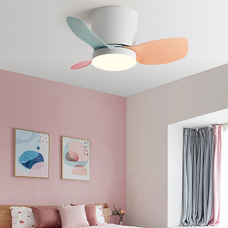 Ventilador de techo de estilo moderno Ligera 1 Luz de ventilador de techo para la habitación de los niños