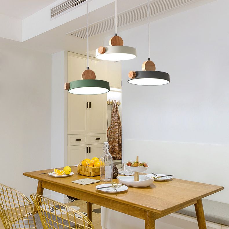 Acrylic Circular LED Hanging Lamp in Modern Concise Style Iron Macaron Pendant Light for Dining Room