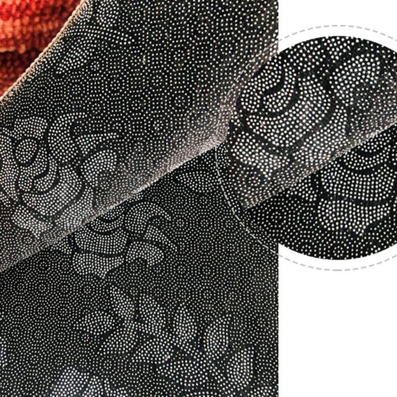 Black Retro Carpet Polyester Graphic Area Carpet Stain Resistant Carpet for Home Decor