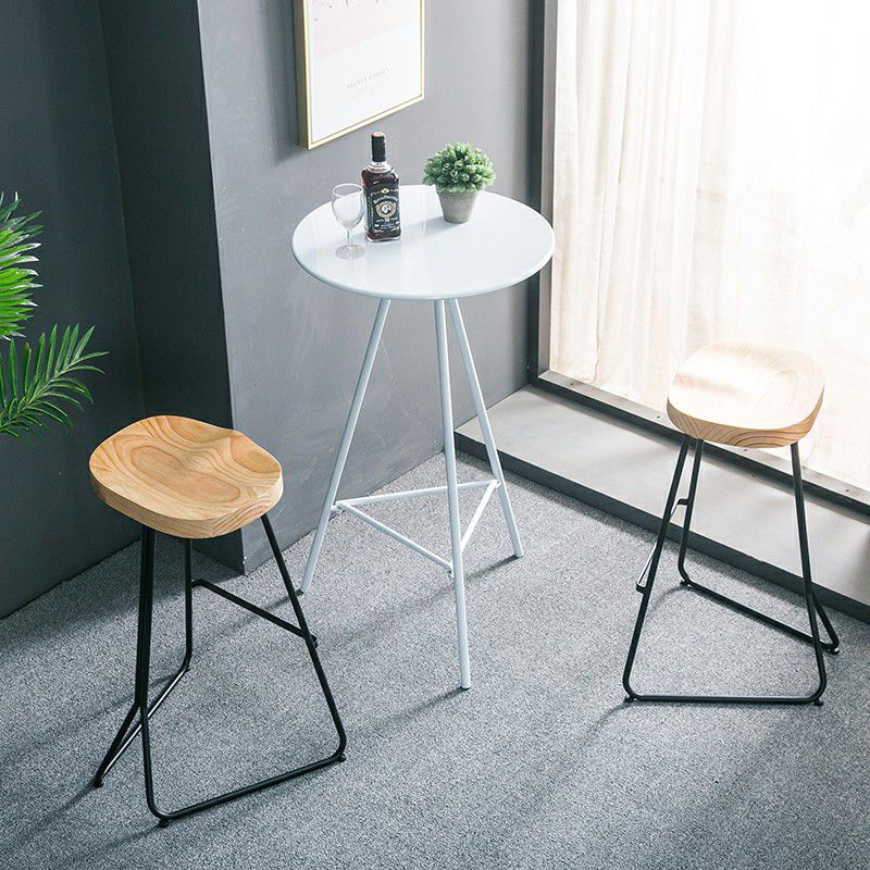 Table à manger à barres intérieure ronde industrielle Tripod Piedstal Bistro Table avec repose-pieds