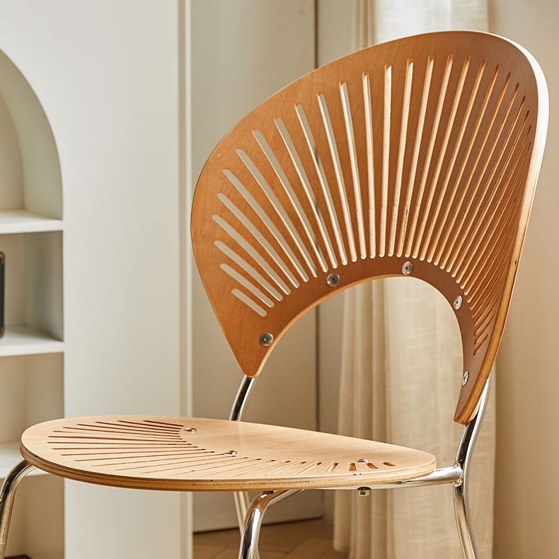 Juego de sillas de comedor de metal Silla lateral ovalada con respaldo abierto de estilo contemporáneo