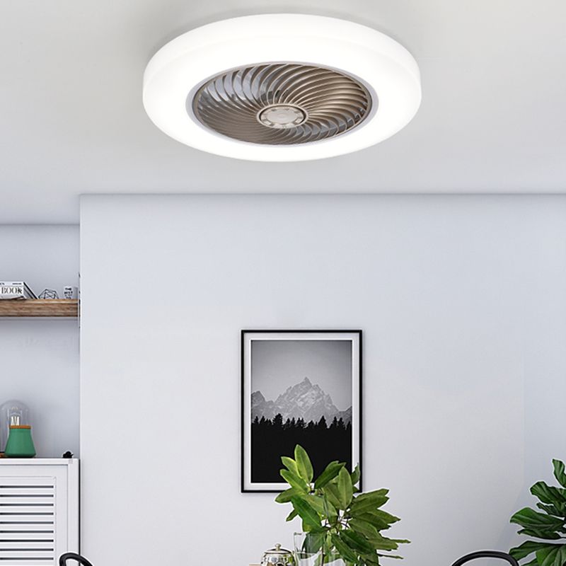 Gerade geschnittene runde Lüfterlampe Einfachheit Acryl-Esszimmer LED Semi Flush Light
