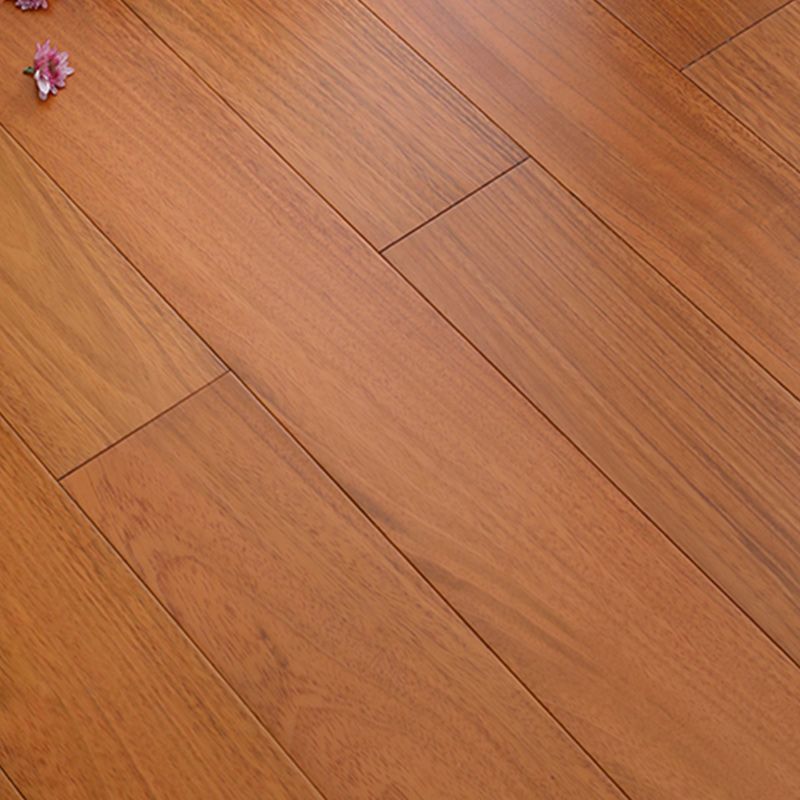 Brown Pear Wood Laminate Plank Flooring Scratch Resistant Click Lock Laminate Floor