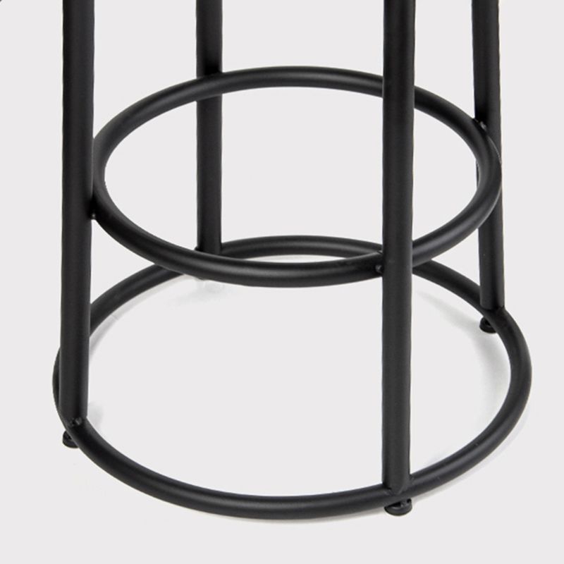 Tabouret de bar industriel en bois marron, haut d'intérieur vieilli, avec siège rond