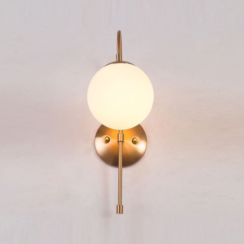 1 Light Unique Shape Wall Light Fixture Modern Wall Mounted Lighting in Gold Finish