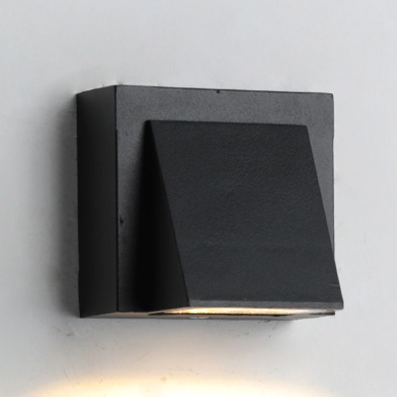 Modern Style Wall Mount Light Black LED Wall Sconce Light with Aluminum for Patio