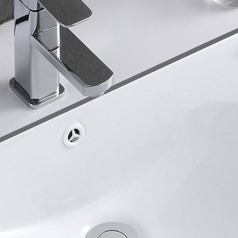 Classic Porcelain Bathroom Sink Trough Bathroom Sink in White