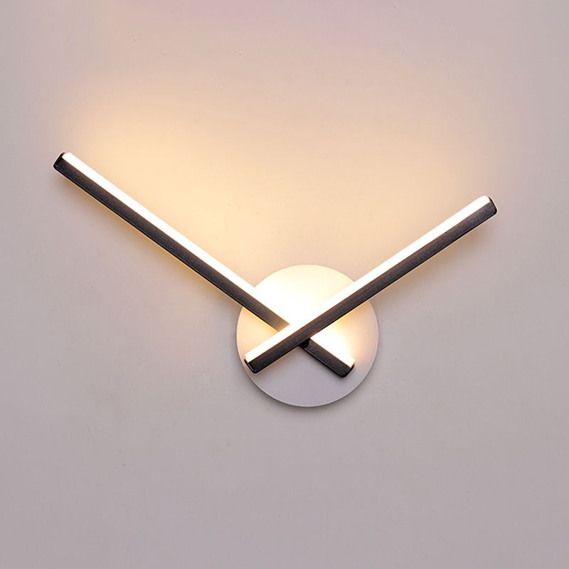 Idee per illuminazione a parete a croce acrilica Minimalismo Lampada di applique a LED in bianco/nero in luce calda/bianca per un letto