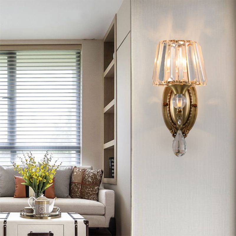 Postmoderne konische Kristallblockwandhalterung Licht 1/2 Lichter Leuchten Leuchten in Messing für Wohnzimmer