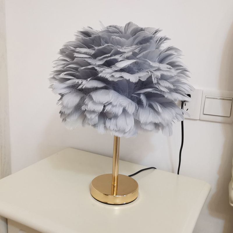 Aménagement d'éclairage de bureau de style contemporain lampe de bureau de plumes créatives pour chambre à coucher