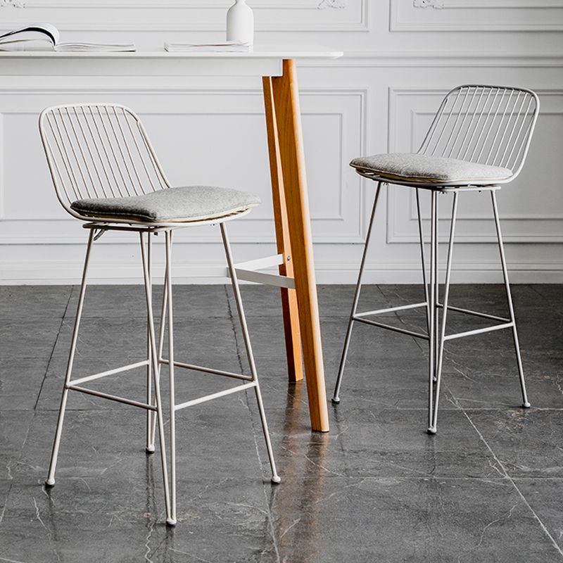 Industrieel ijzer Simple Barstool 26 "H indoor hoge kruk met rechthoekstoel