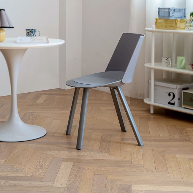Silla auxiliar de plástico escandinava para sala de estudio, silla de comedor con respaldo sólido y acabado mate (juego de 2)