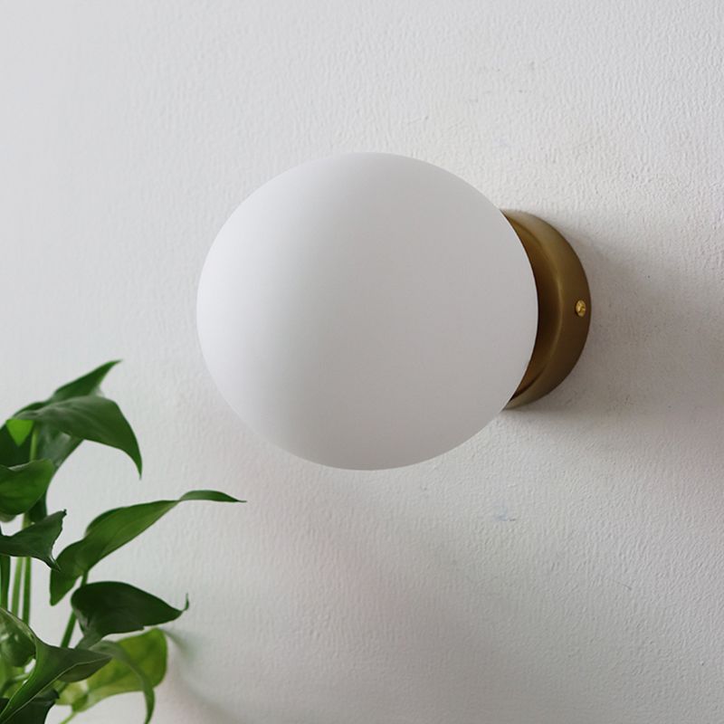 Modern Wall Light Fixture Metallic Wall Light Sconce with Glass Shade for Bedroom