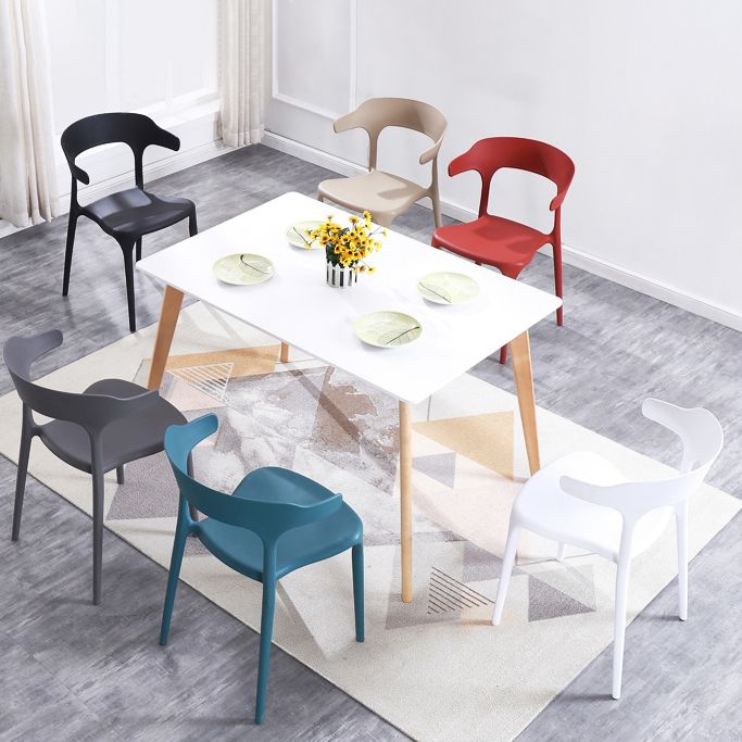 Fauteuils de salle à manger en plastique, fauteuils empilables à dos ouvert de cuisine d'intérieur