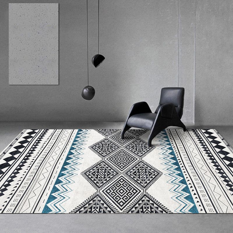 Vintage Southwestern Geometric Pattern Rug White Tribal Rug Polyester Washable Anti-Slip Backing Area Rug for Living Room