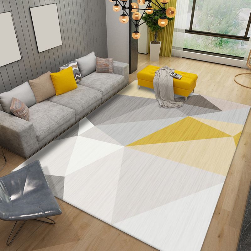 Simplicity Diamond Rug Beige Polyester Area Rug Stain Resistant Rug for Bedroom