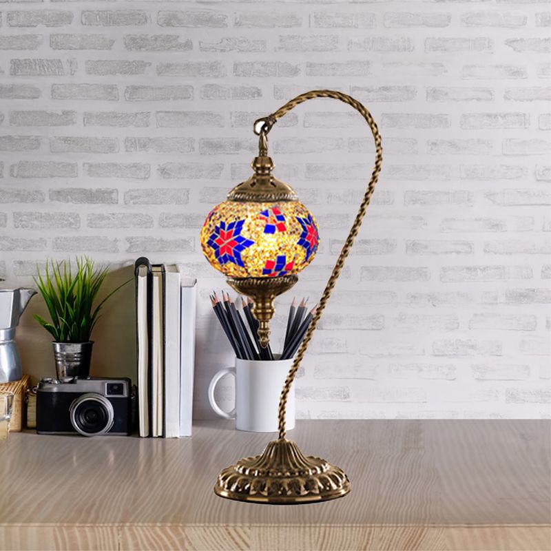 Global Desk Light Traditional Red / White / Yellow Glass 1 Bulb Coffee Shop Night Table Table avec base en métal