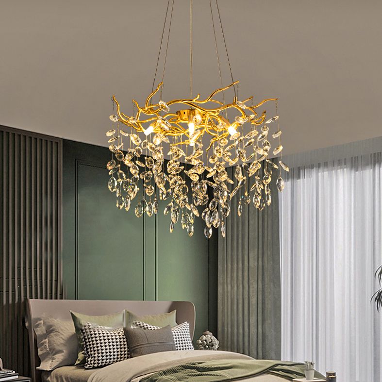 Goldene Aluminiumzweige geformte Kronleuchter transparente Kristalltropfen rustikaler Vintage -Anhänger Licht