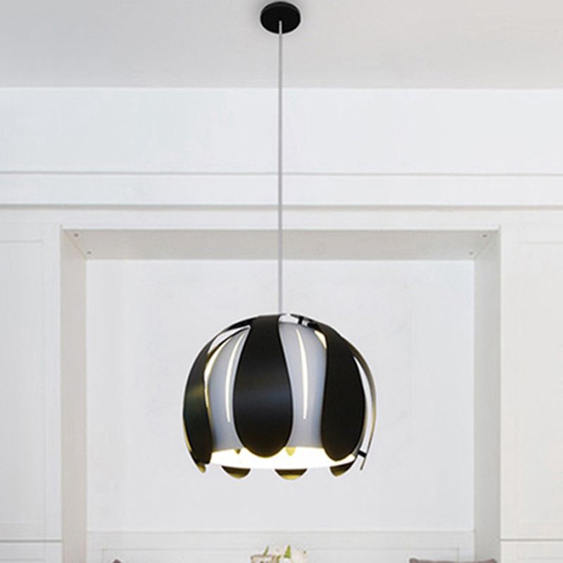 Plafonnage à teinte de bouffon métal