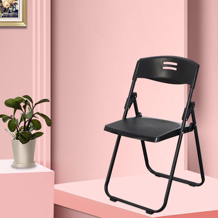 Parte posterior abierta sin brazos de la silla lateral casera plástica del metal contemporáneo que cena la silla lateral