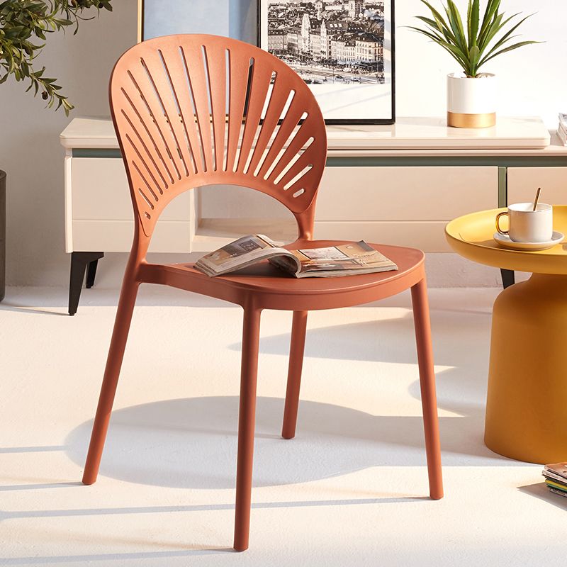Chaise latérale arrière en plastique moderne Windsor 33" H dinant la chaise pour le restaurant