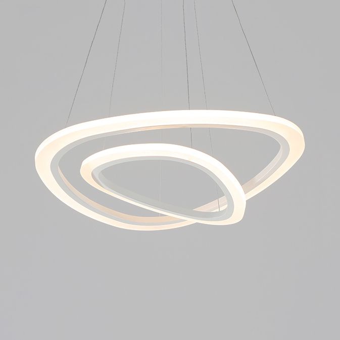 Funzione illuminazione del lampadario a triangolo acrilico LED moderno 1/2/3 afilico a soffitto in luce calda/bianca