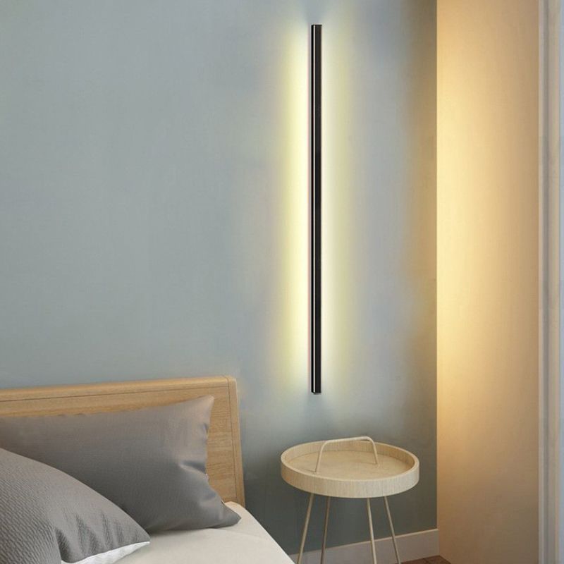 Linear Shape Metal Wall Light Modern Style 1 Light Wall Sconce Light