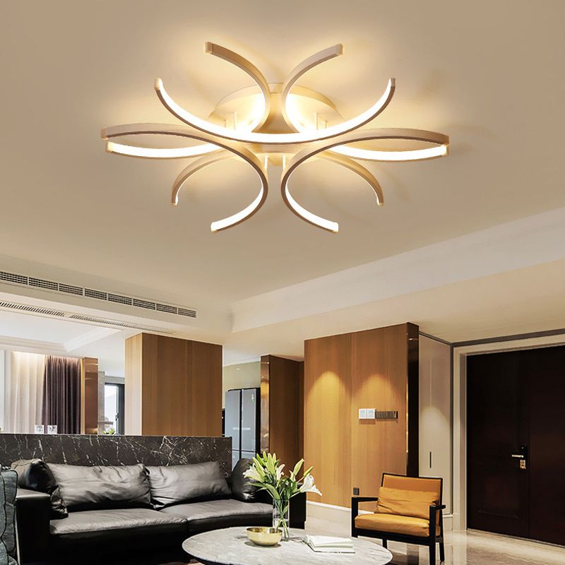 Zeitgenössische Flush -Leuchten linear 6 Leuchtmetall Flush -Brunnenlampen in Weiß