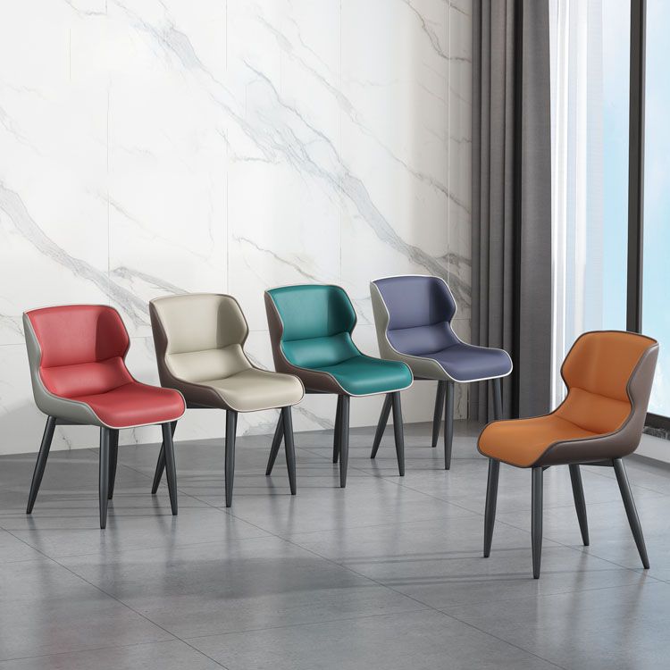 Sillas de comedor de cuero de estilo moderno Sillas laterales con brazo Parsons y respaldo (juego de 2)
