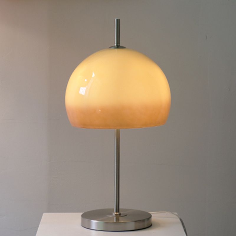 Lampada da tavolo a cupola in stile contemporaneo 1 comodino leggero in argento