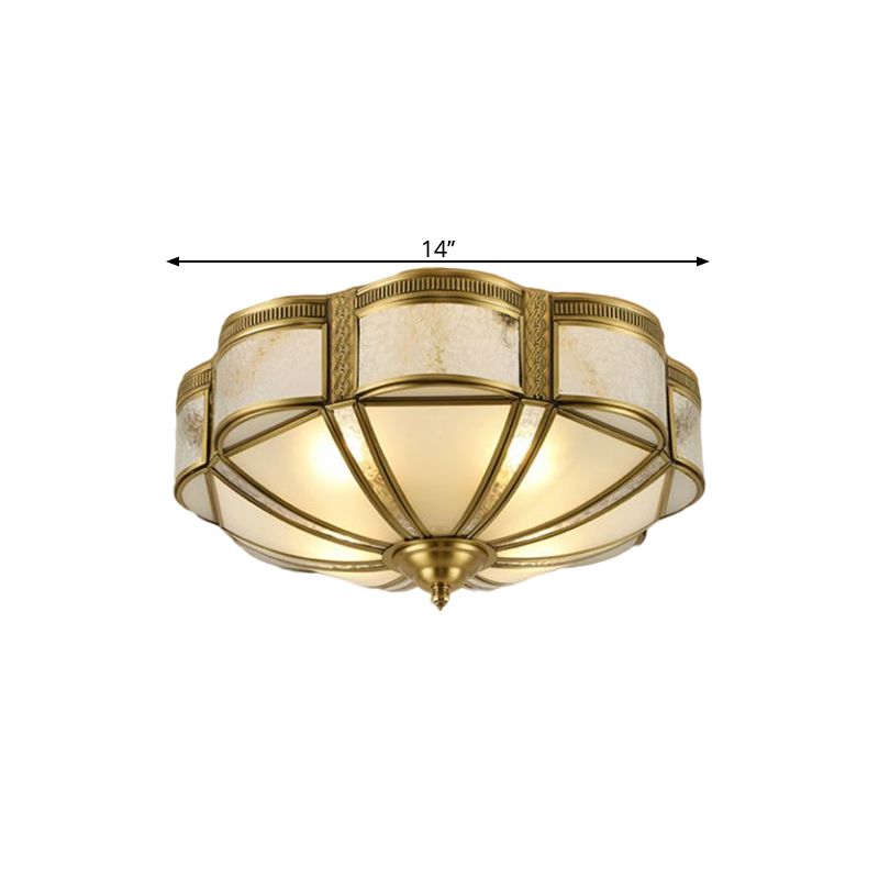 Lampada da soffitto per camera da letto floreale da 14 "/18" W Stile retrò Vetro lattiginoso 3/4 luci Illuminazione da incasso in ottone